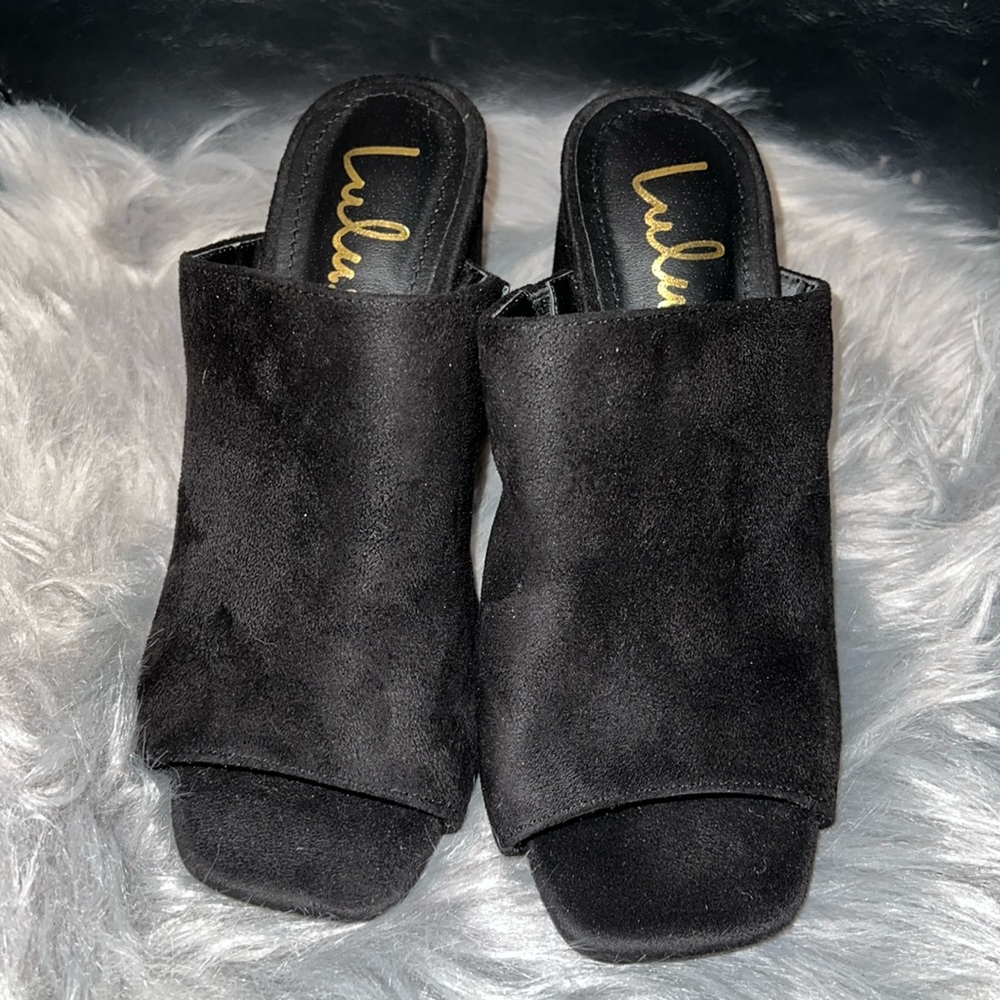 Lulus black chunky heel size 7.5